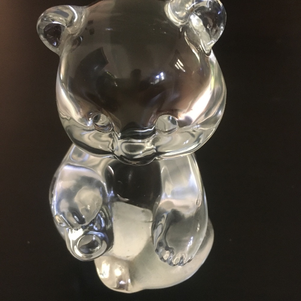 Vintage 3.5” clear glass bear cub statue - Picture 3 of 8